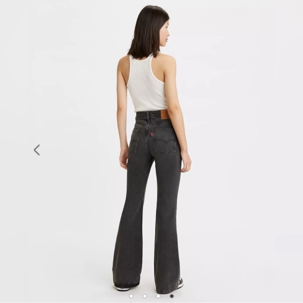 Premium Levis Levi's 70s High Flare Jeans in faded black, Size 28 - Picture 5 of 16